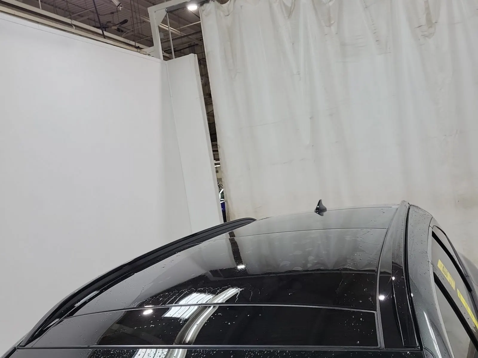 Exterior Roof Photo