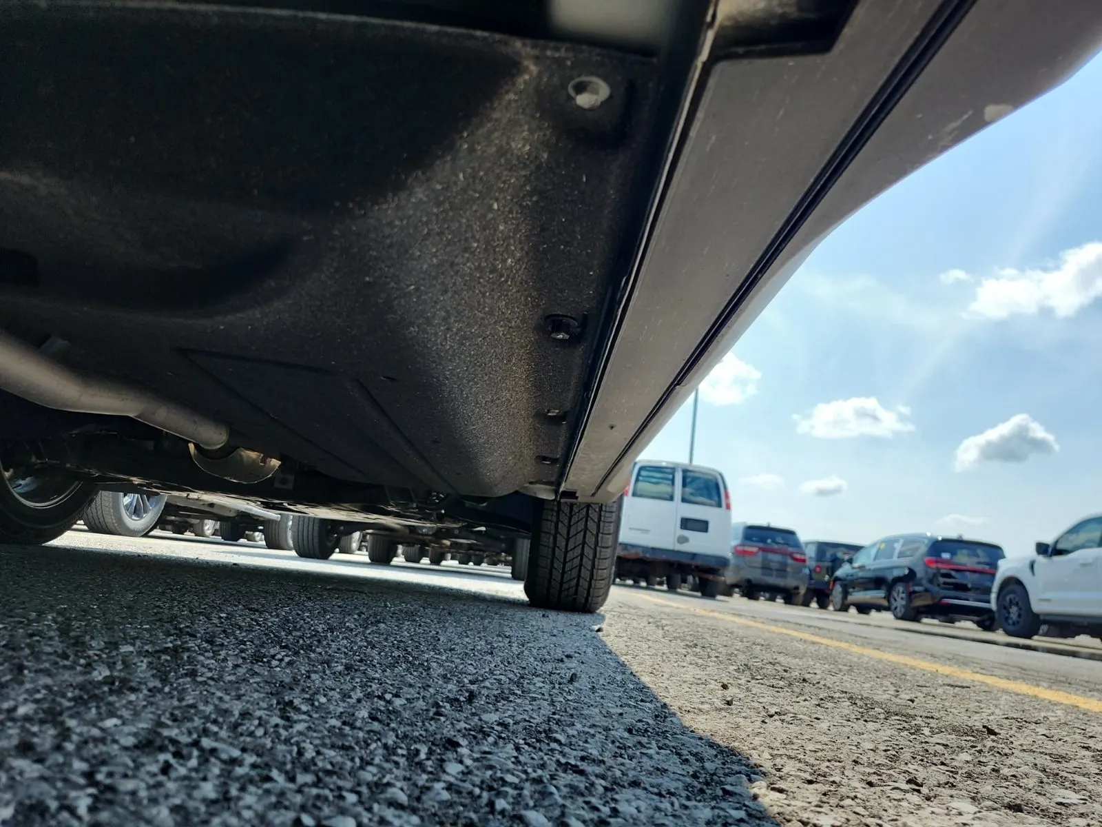 Undercarriage - Passenger Photo