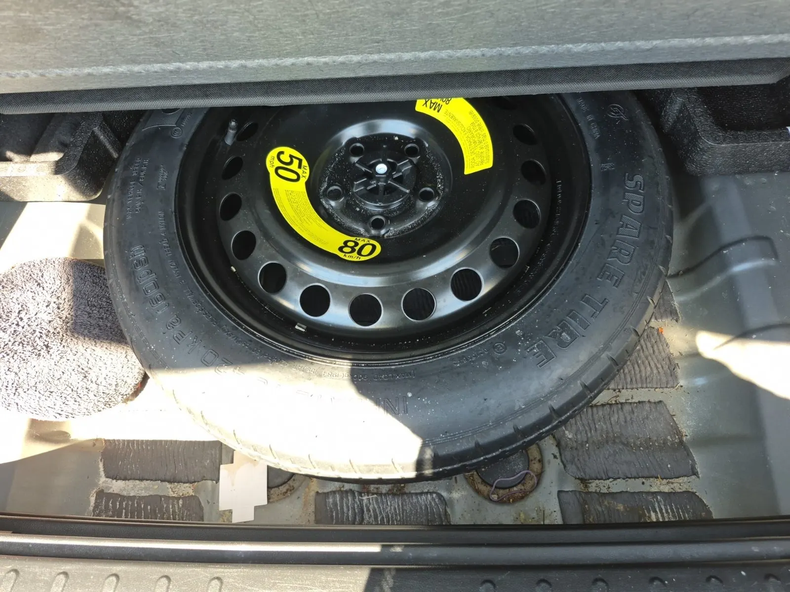 Spare Tire & Wheel Photo