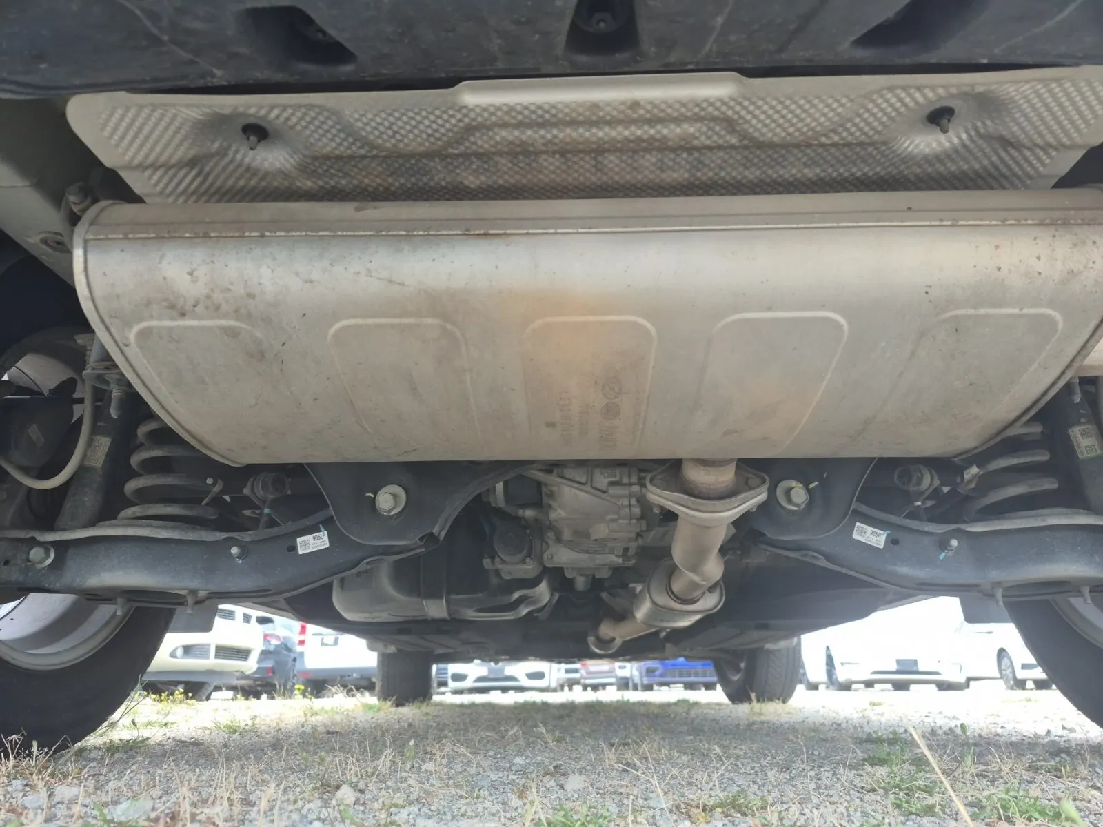 Undercarriage - Rear Photo