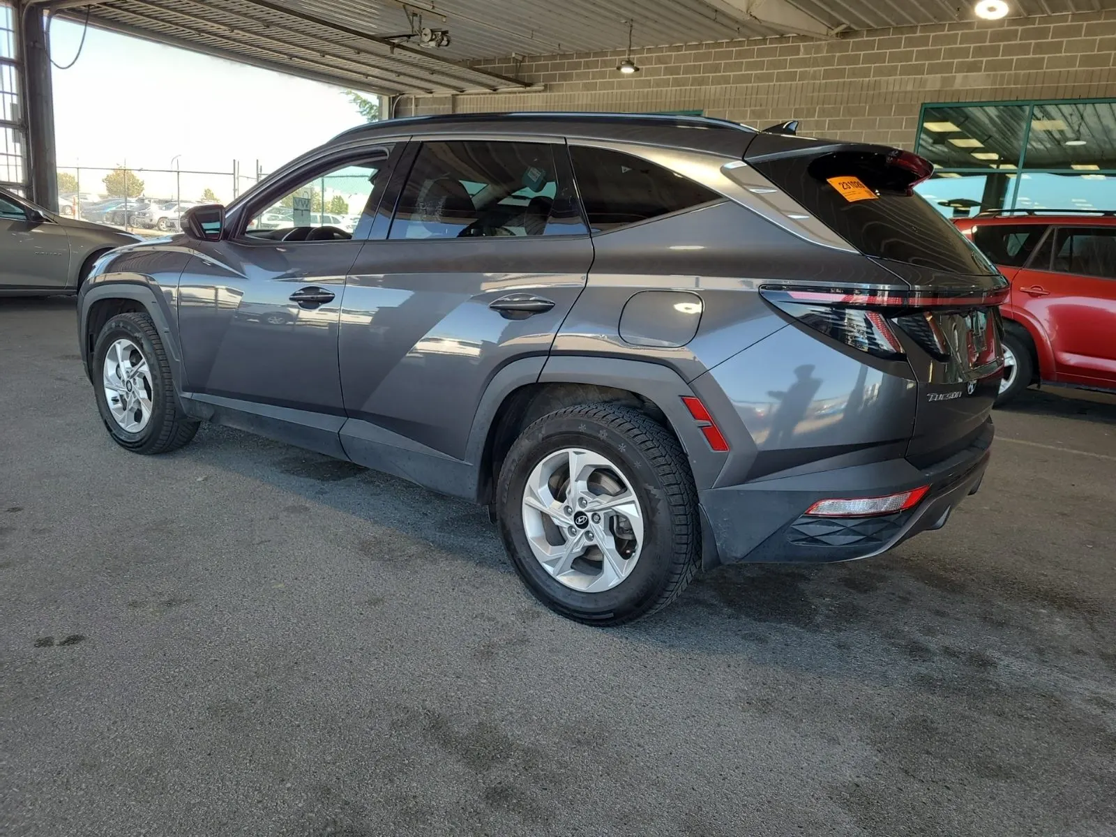 Driver Rear 3/4 Photo