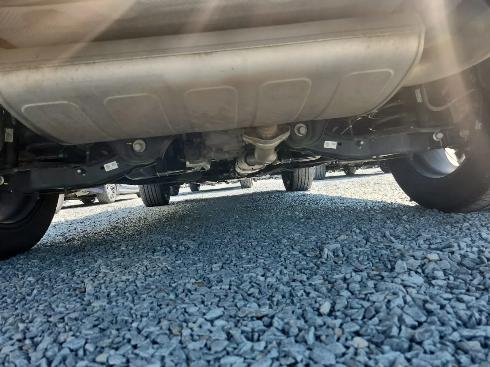Undercarriage - Rear Photo