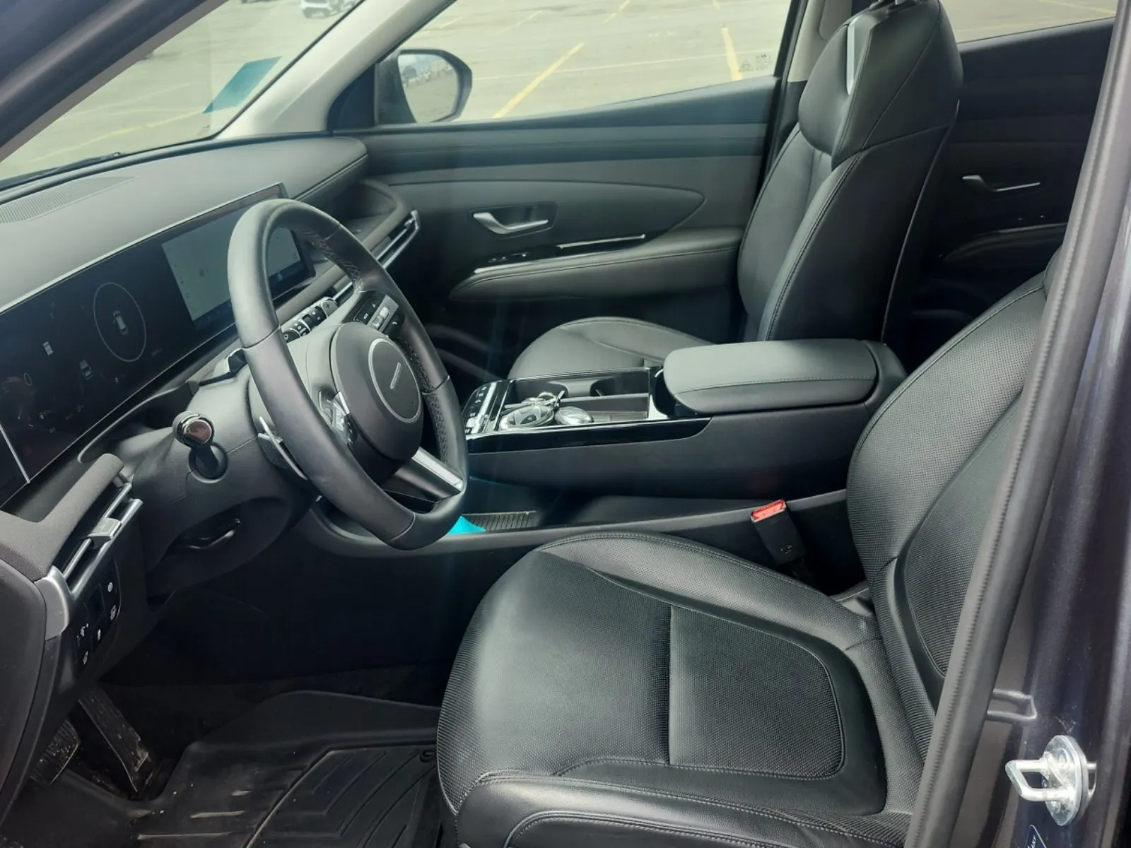 Front Interior Photo