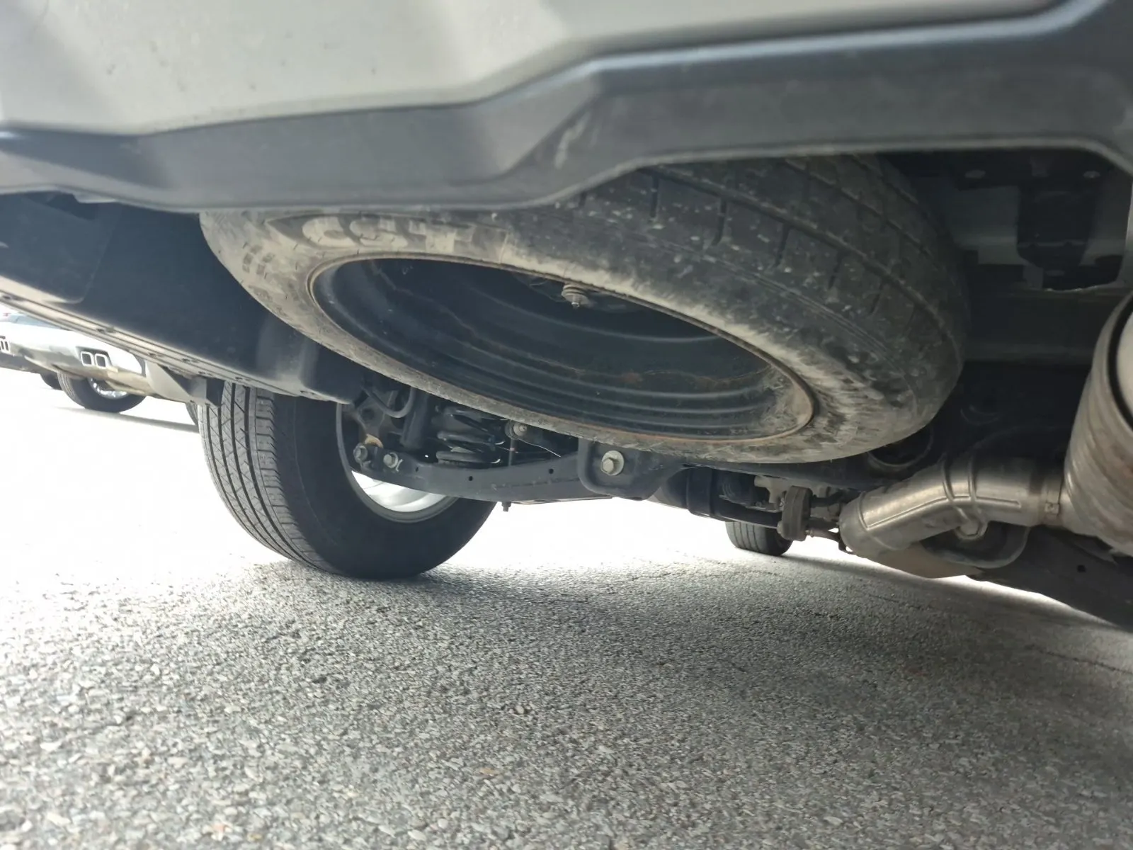 Spare Tire & Wheel Photo