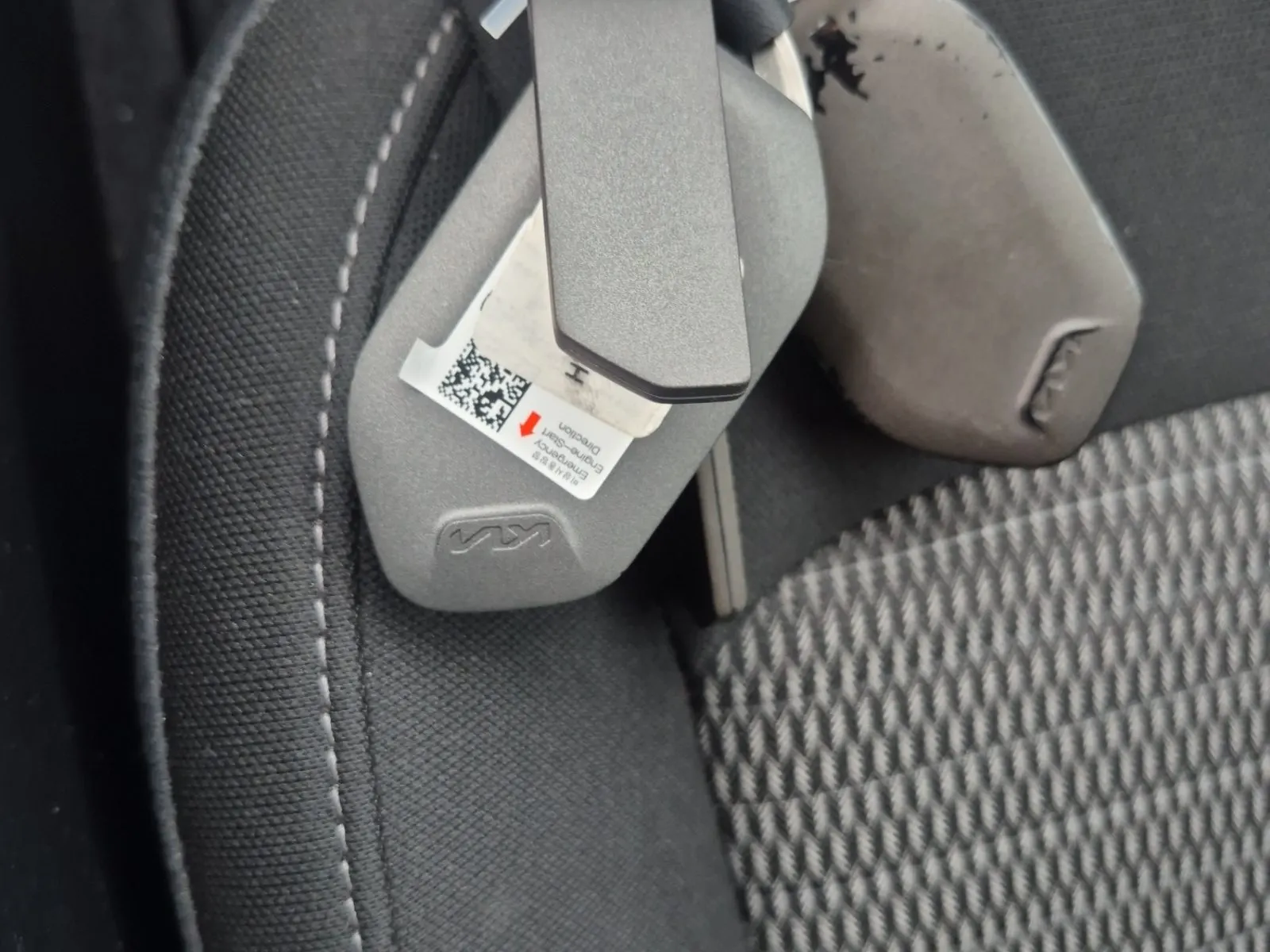 Keys/Fobs/Manual Photo