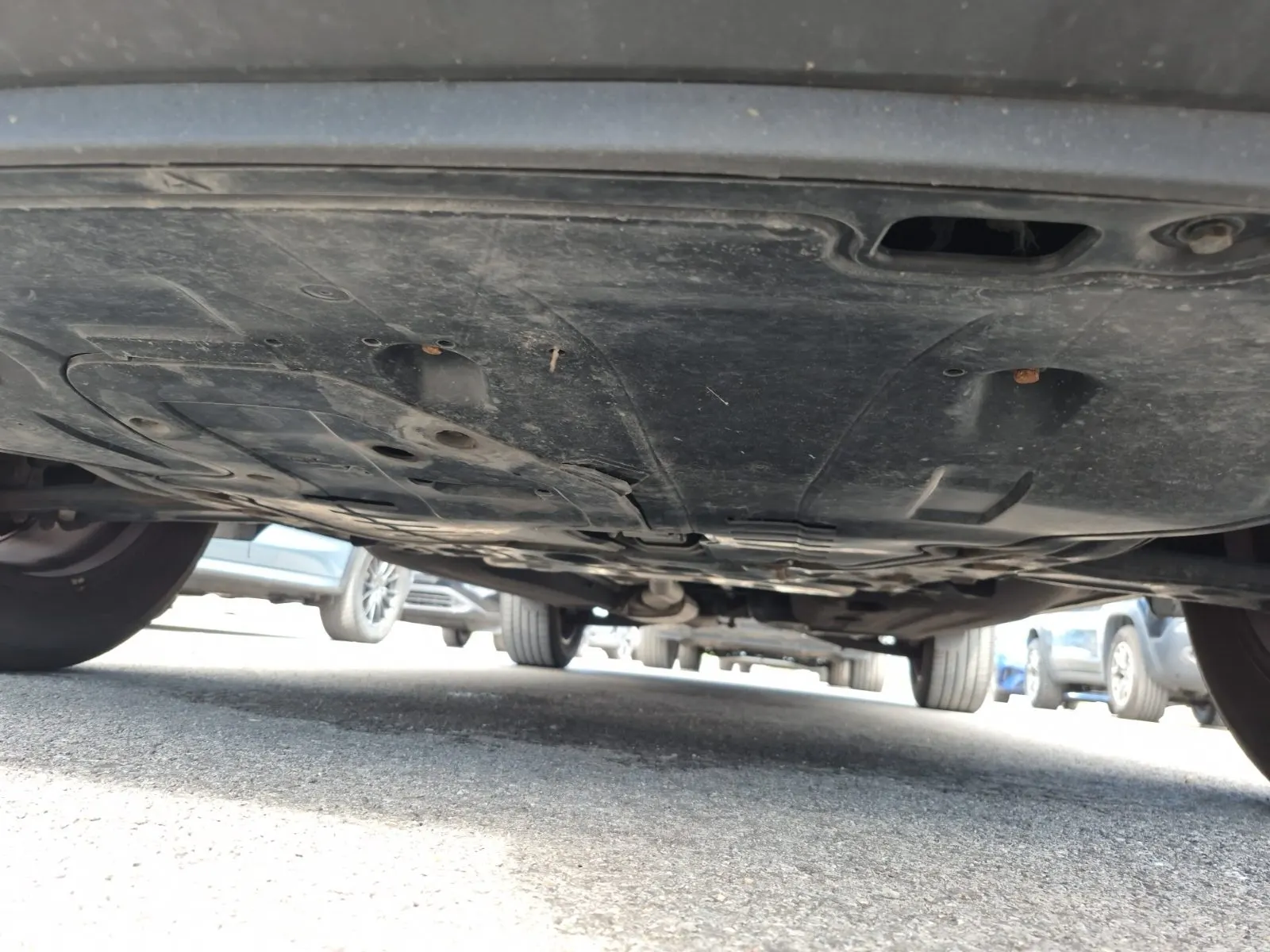 Undercarriage - Front Photo