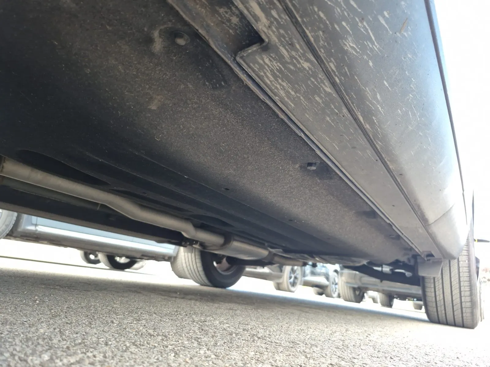 Undercarriage - Driver Photo