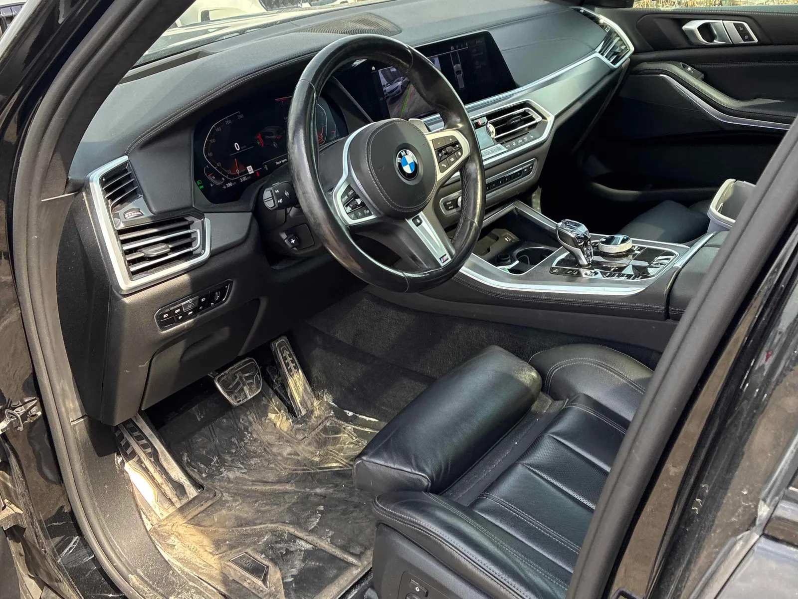 Interior driver side