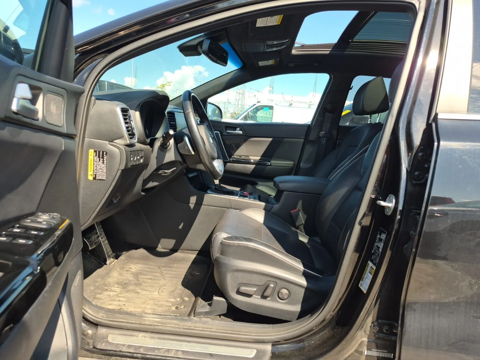 Front Interior Photo