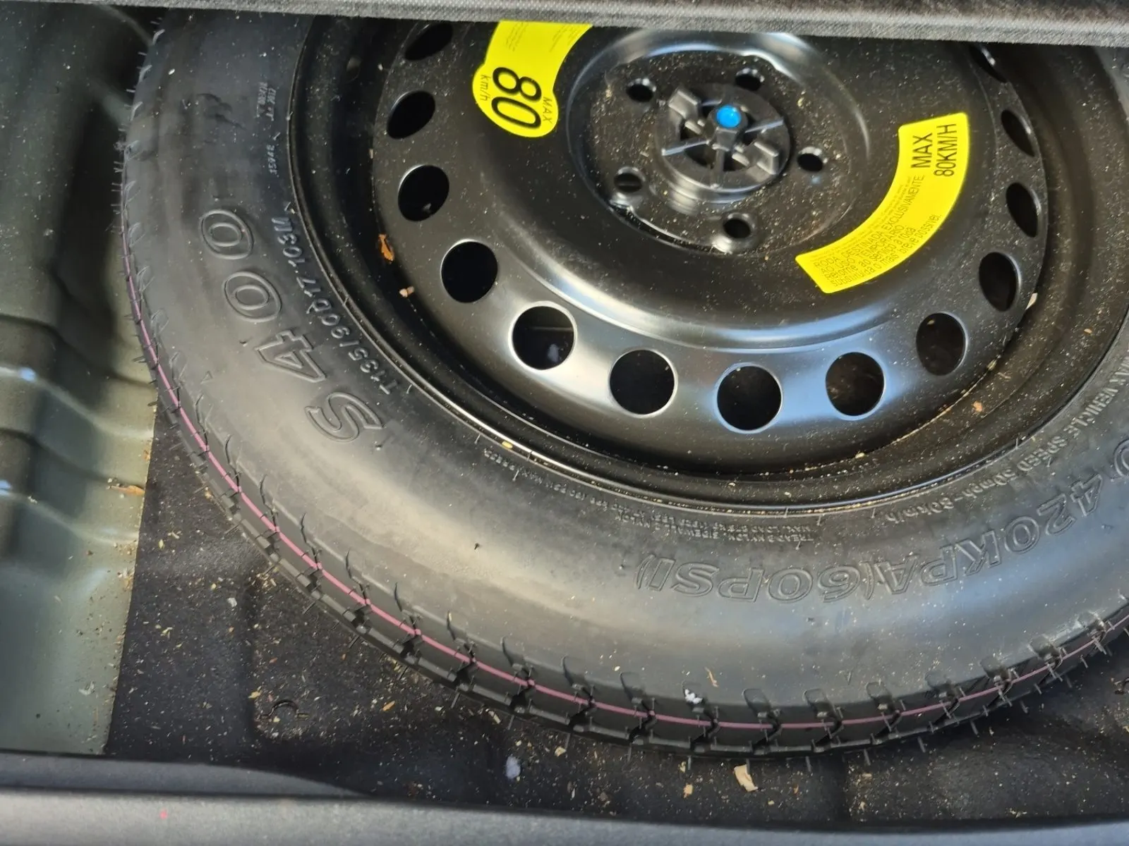 Spare Tire & Wheel Photo