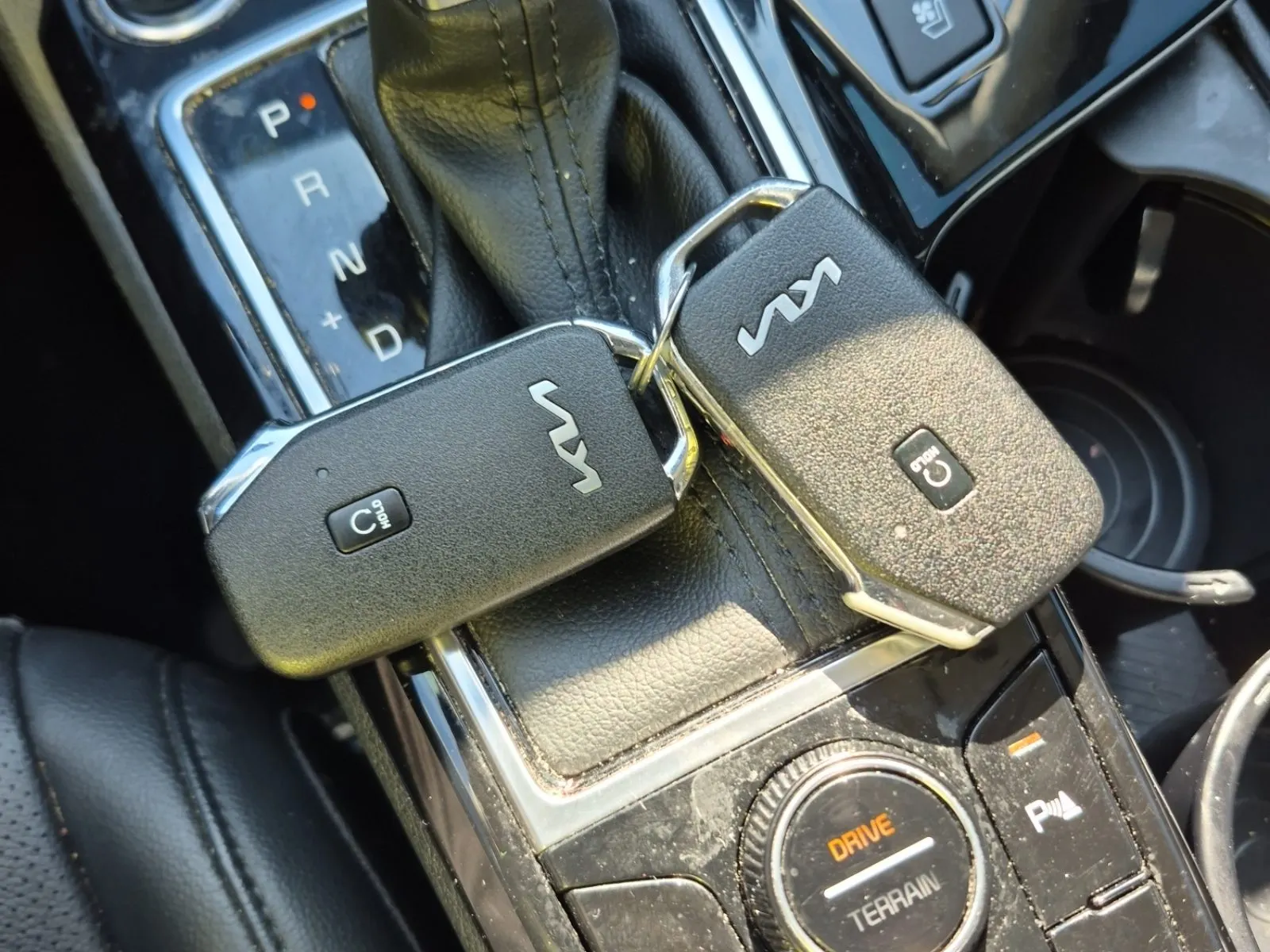 Keys/Fobs/Manual Photo