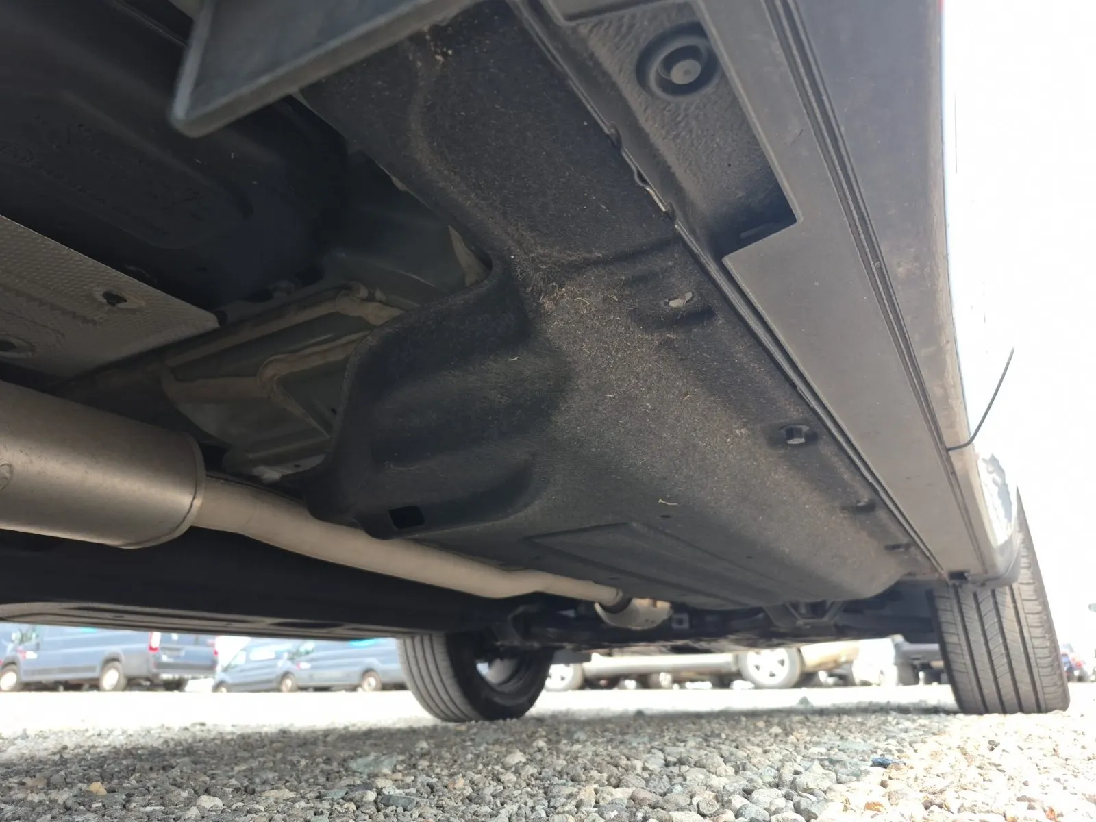 Undercarriage - Passenger Photo