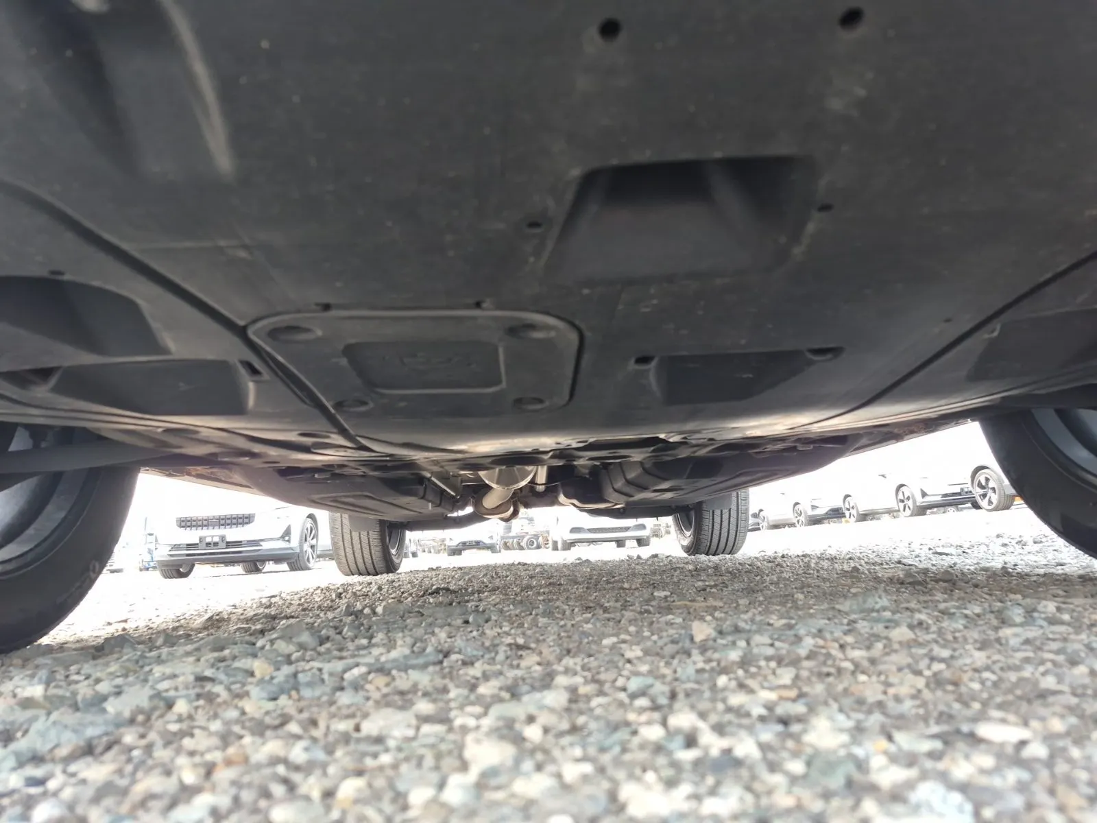 Undercarriage - Front Photo