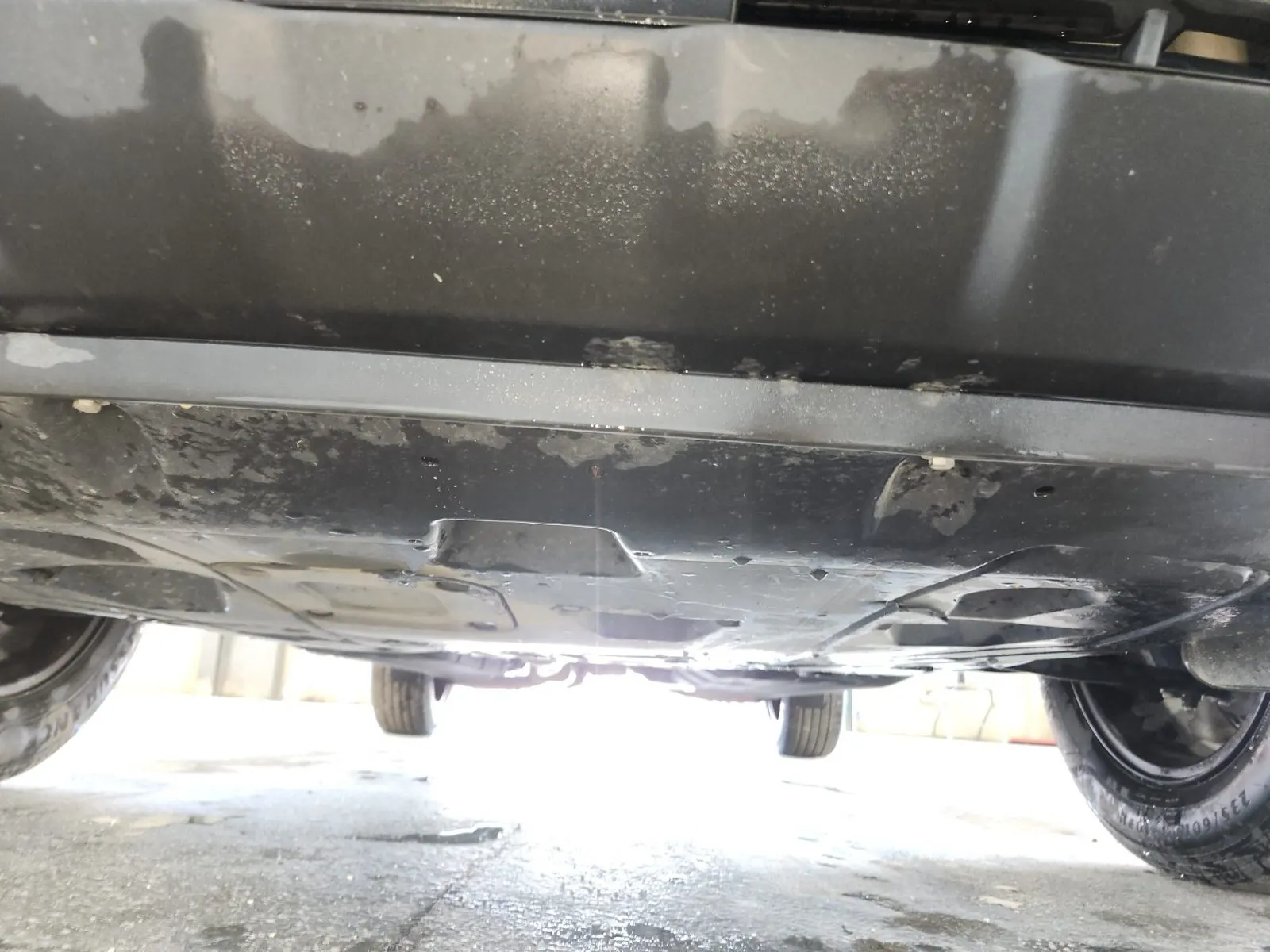Undercarriage - Front Photo
