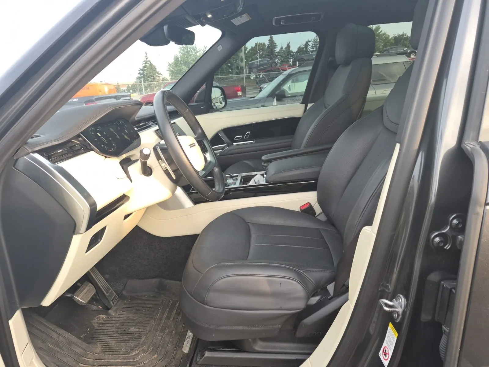 Front Interior Photo