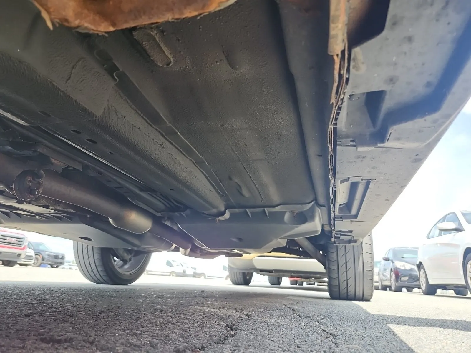 Undercarriage - Driver Photo