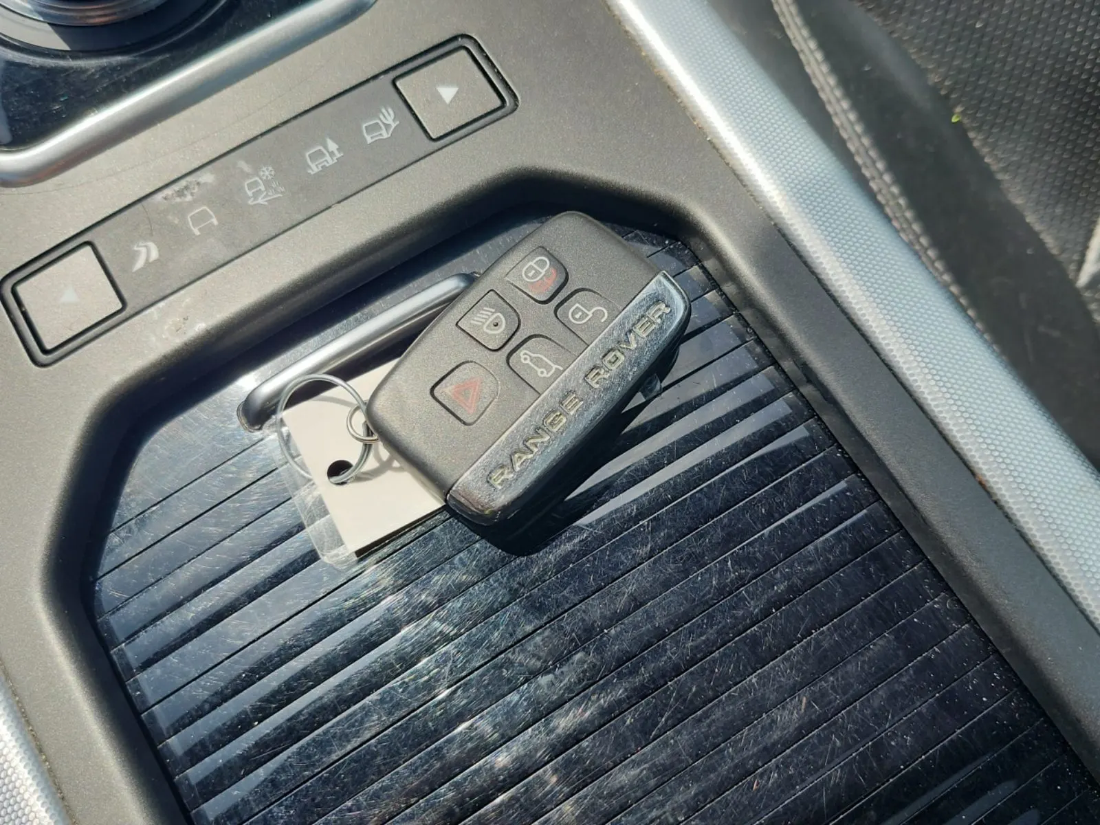 Keys/Fobs/Manual Photo