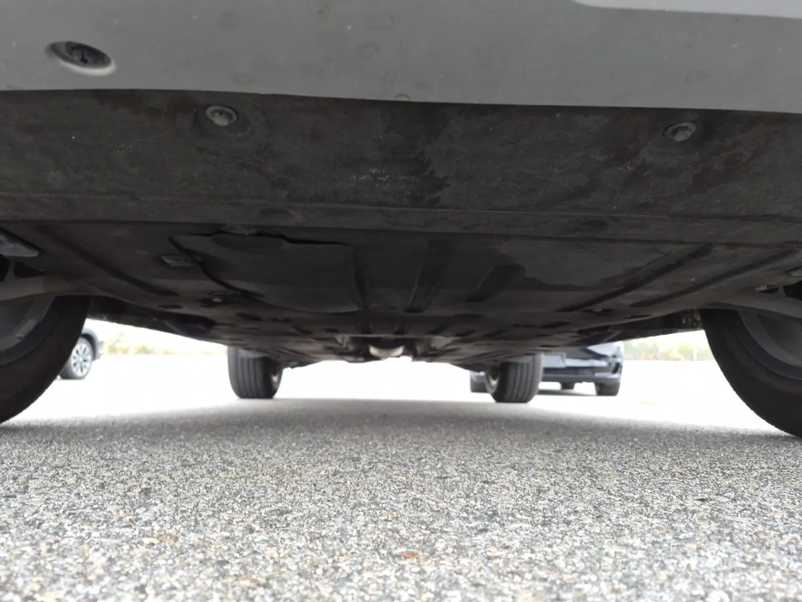 Undercarriage - Front Photo