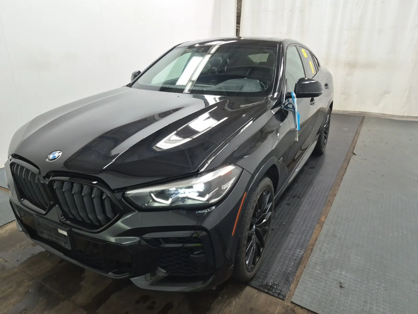 2023 BMW X6