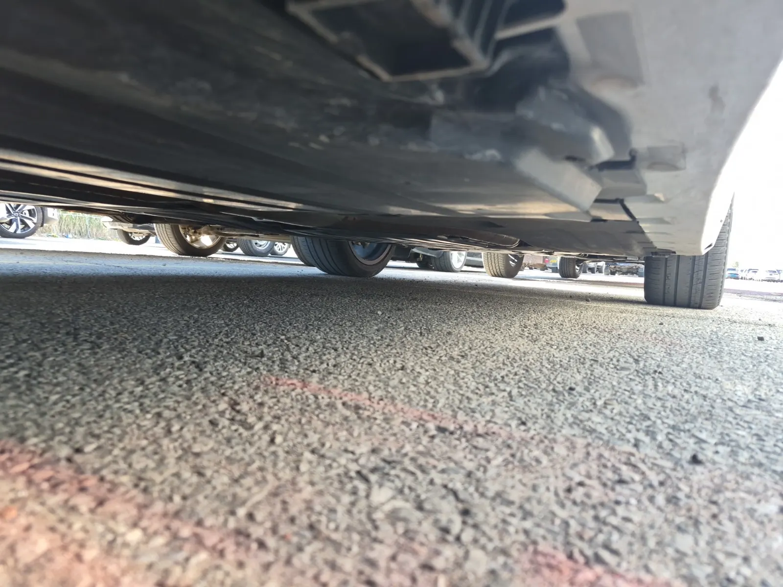 Undercarriage - Passenger Photo