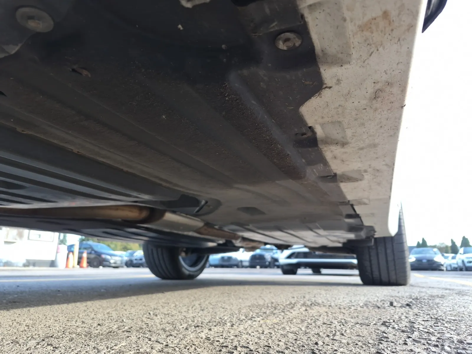 Undercarriage - Driver Photo