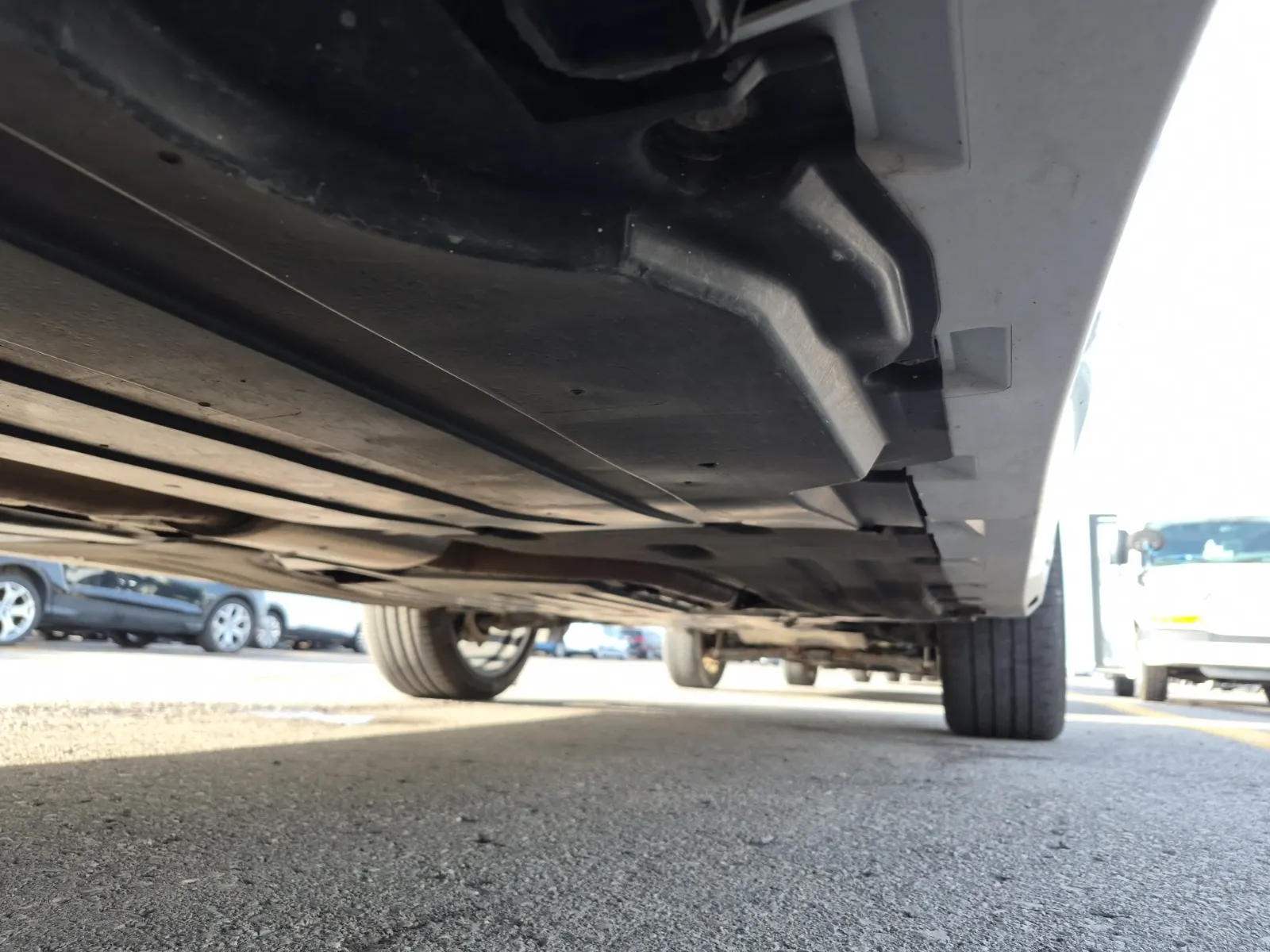 Undercarriage - Passenger Photo