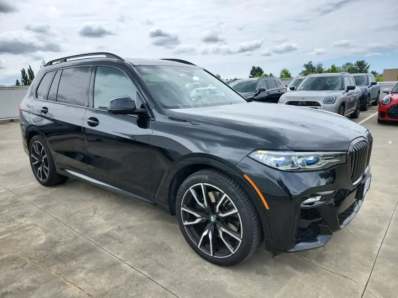 2022 BMW X7