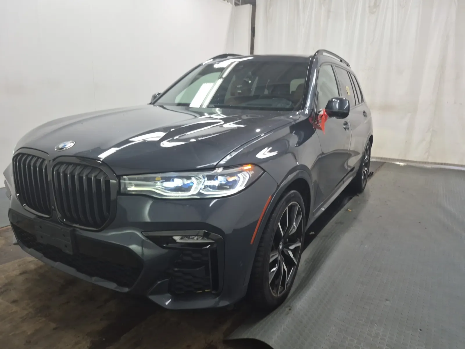 2021 BMW X7