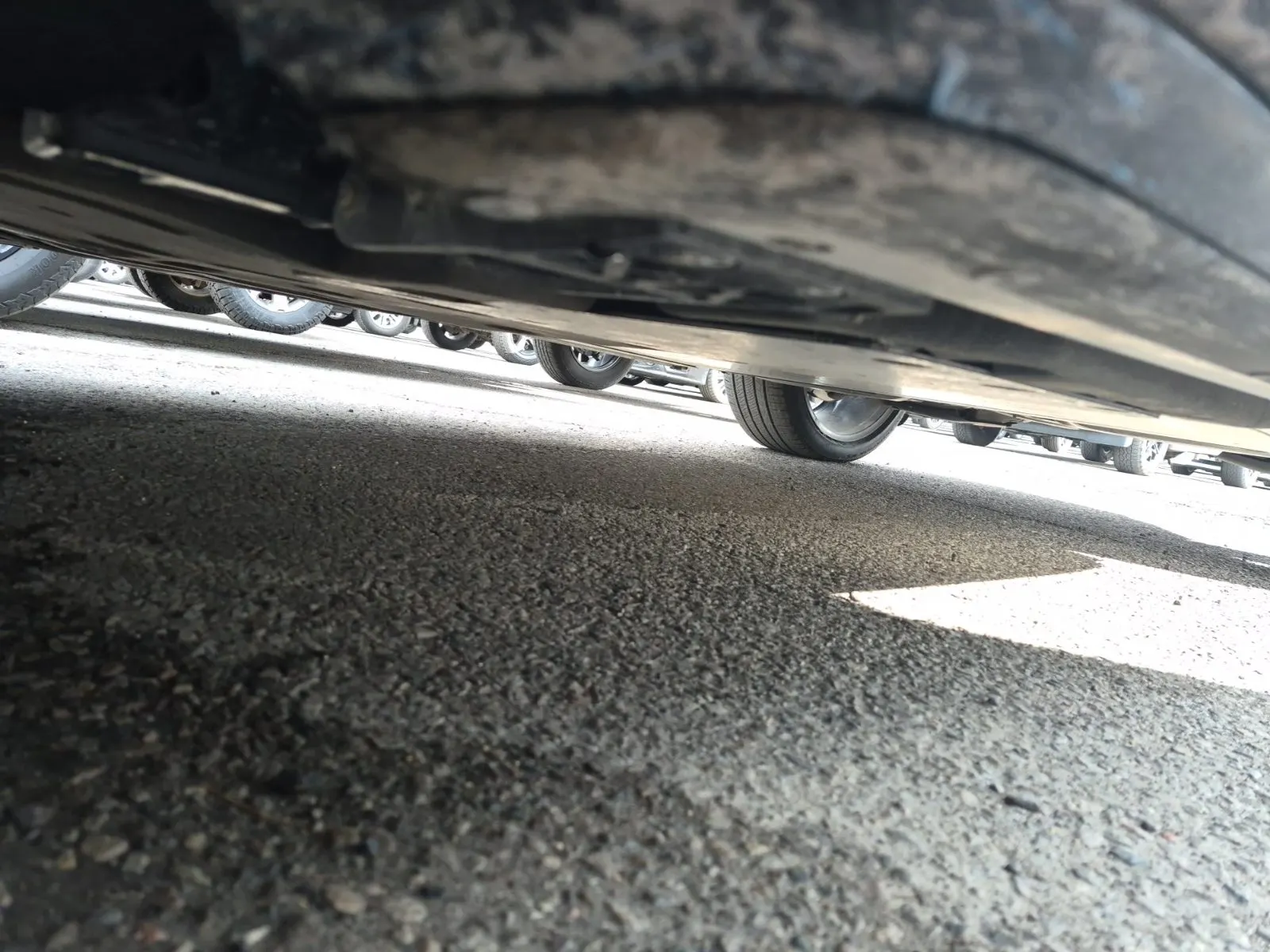 Undercarriage - Driver Photo