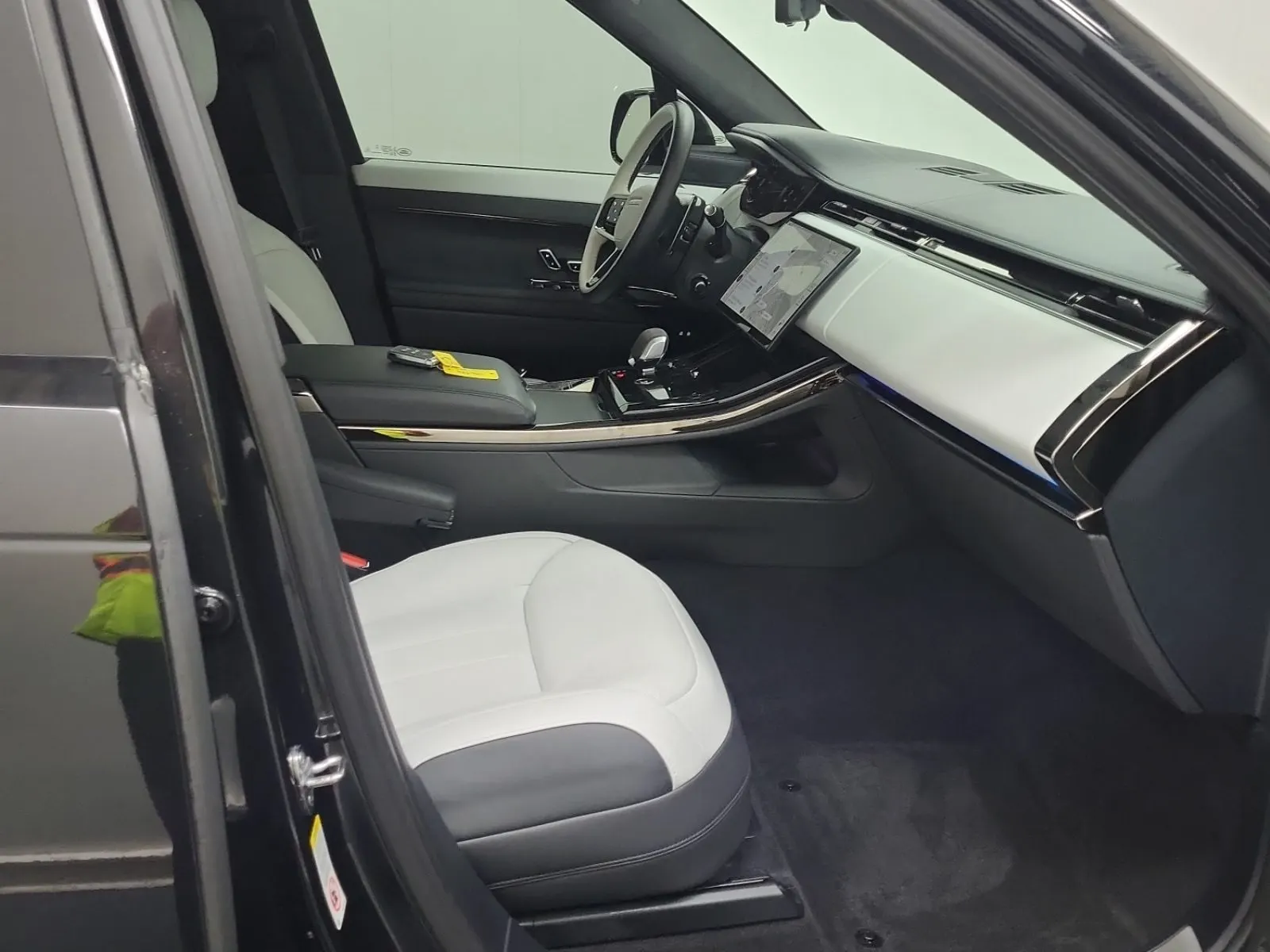 Right Side Interior Photo