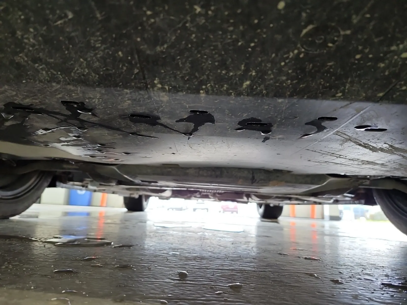 Undercarriage - Front Photo