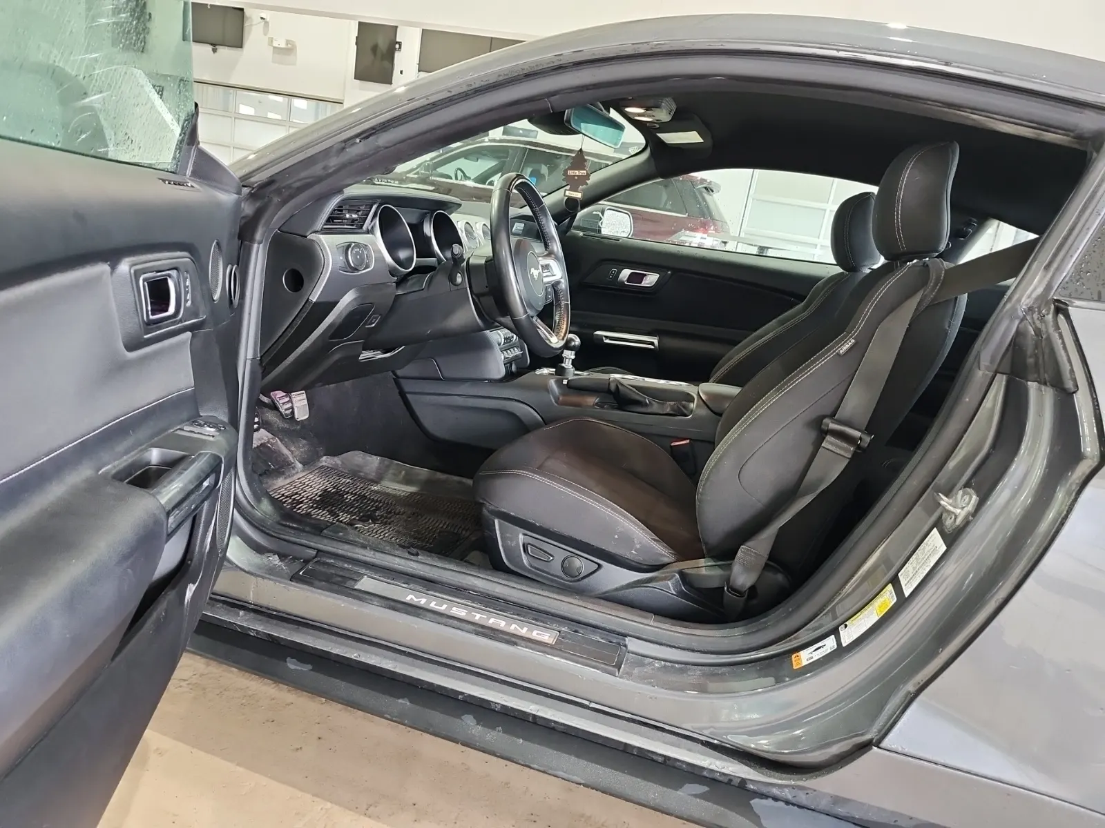 Front Interior Photo