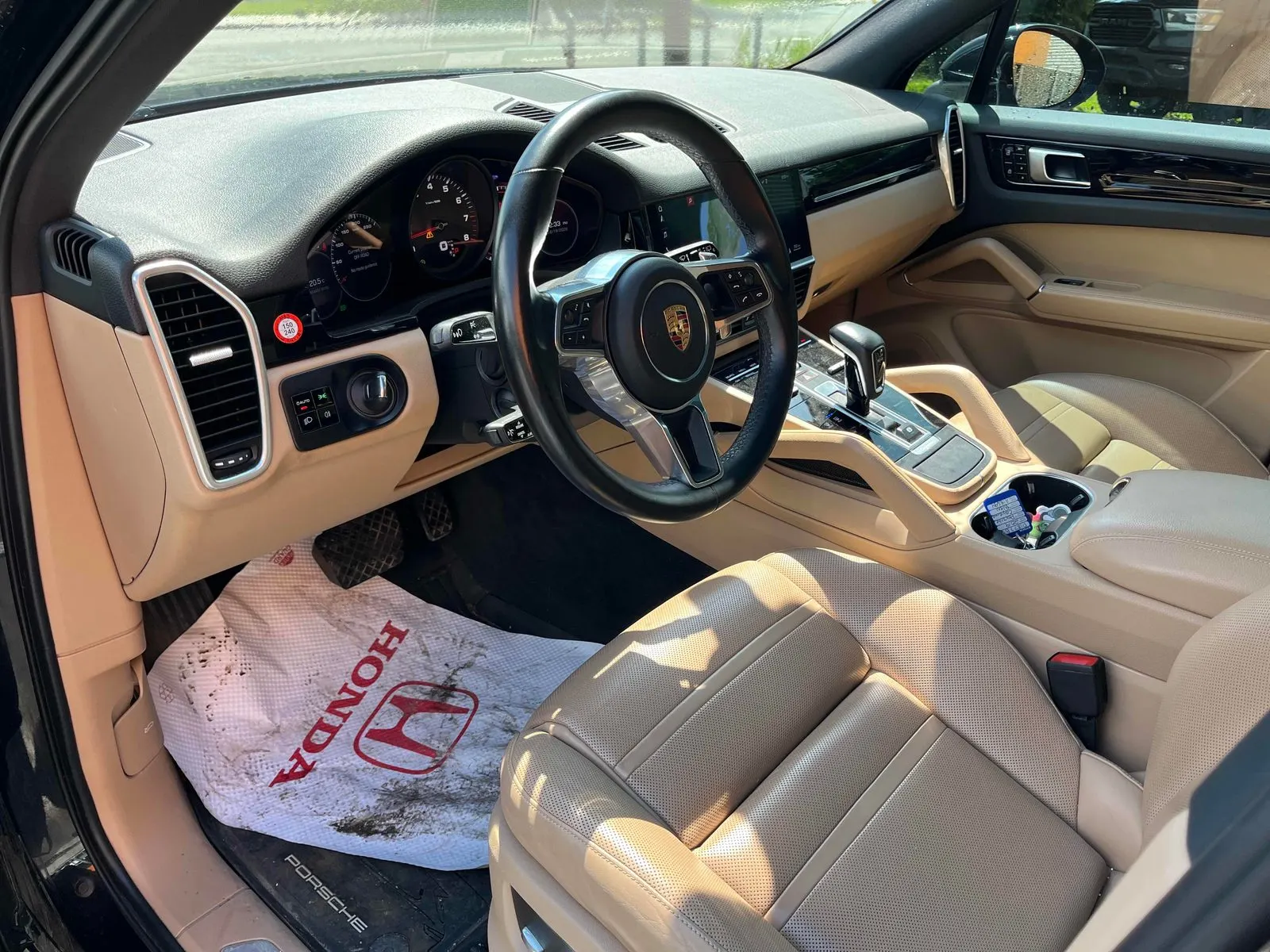 Interior driver side