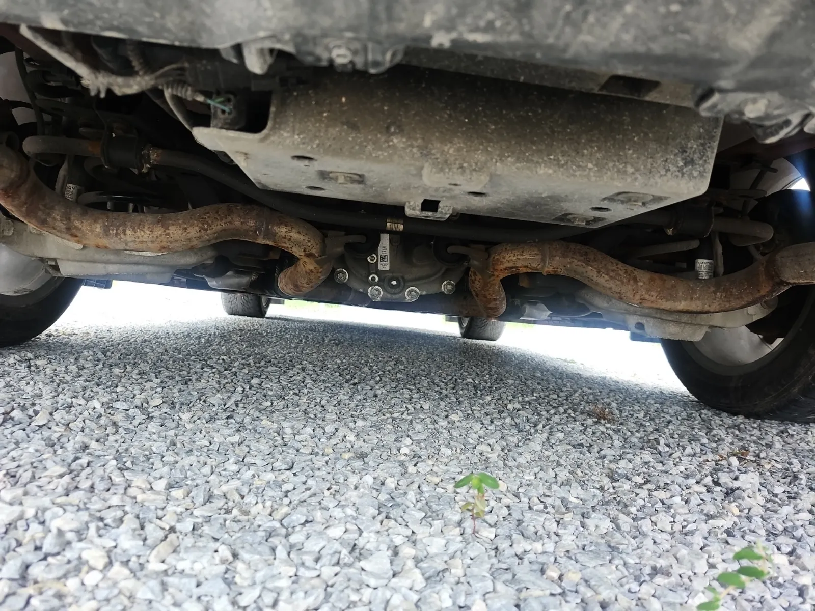 Undercarriage - Rear Photo