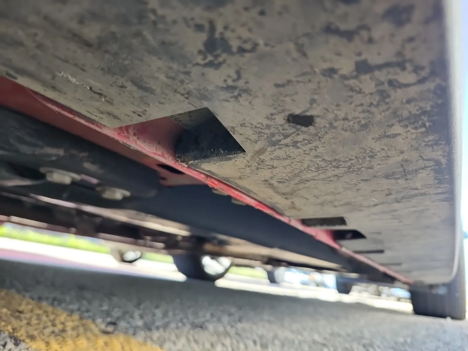 Undercarriage - Driver Photo