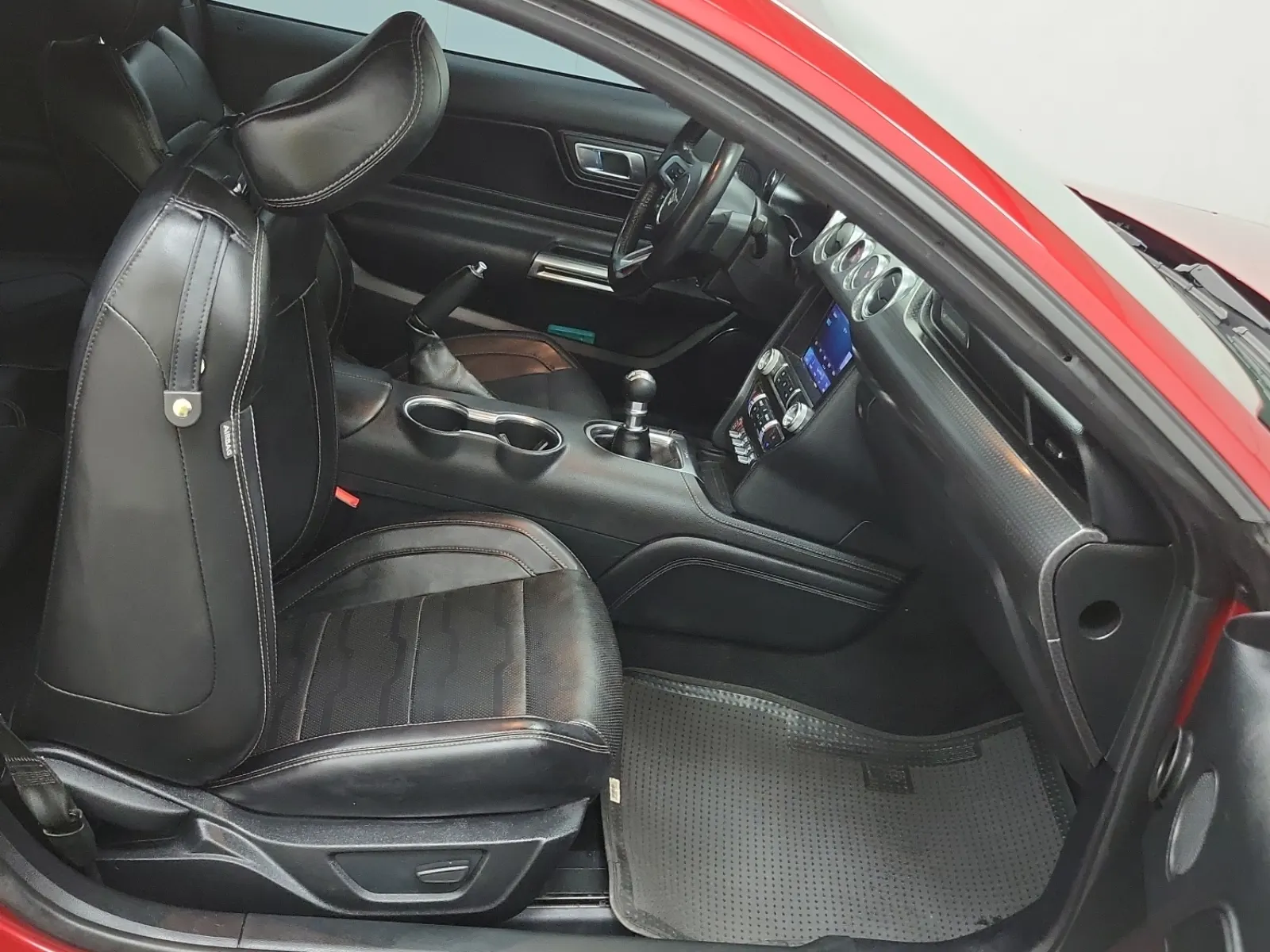 Right Side Interior Photo
