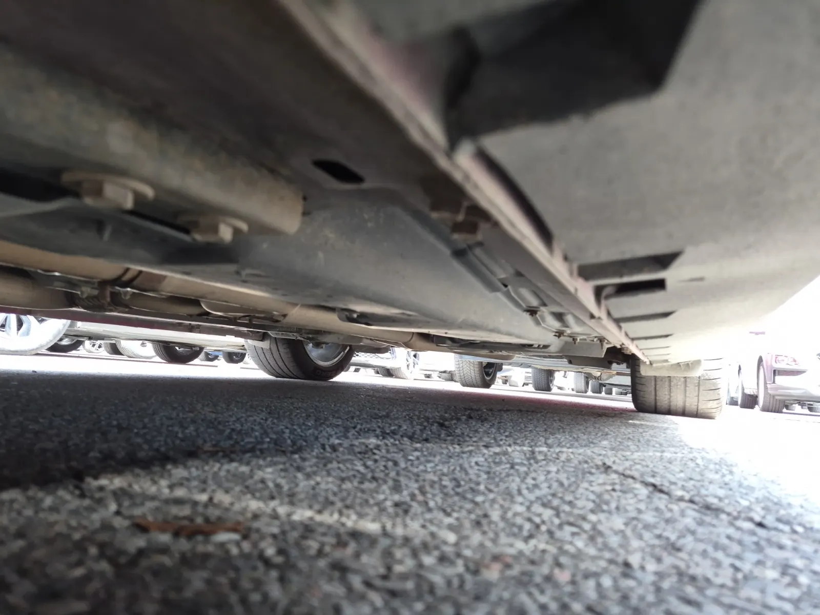 Undercarriage - Driver Photo