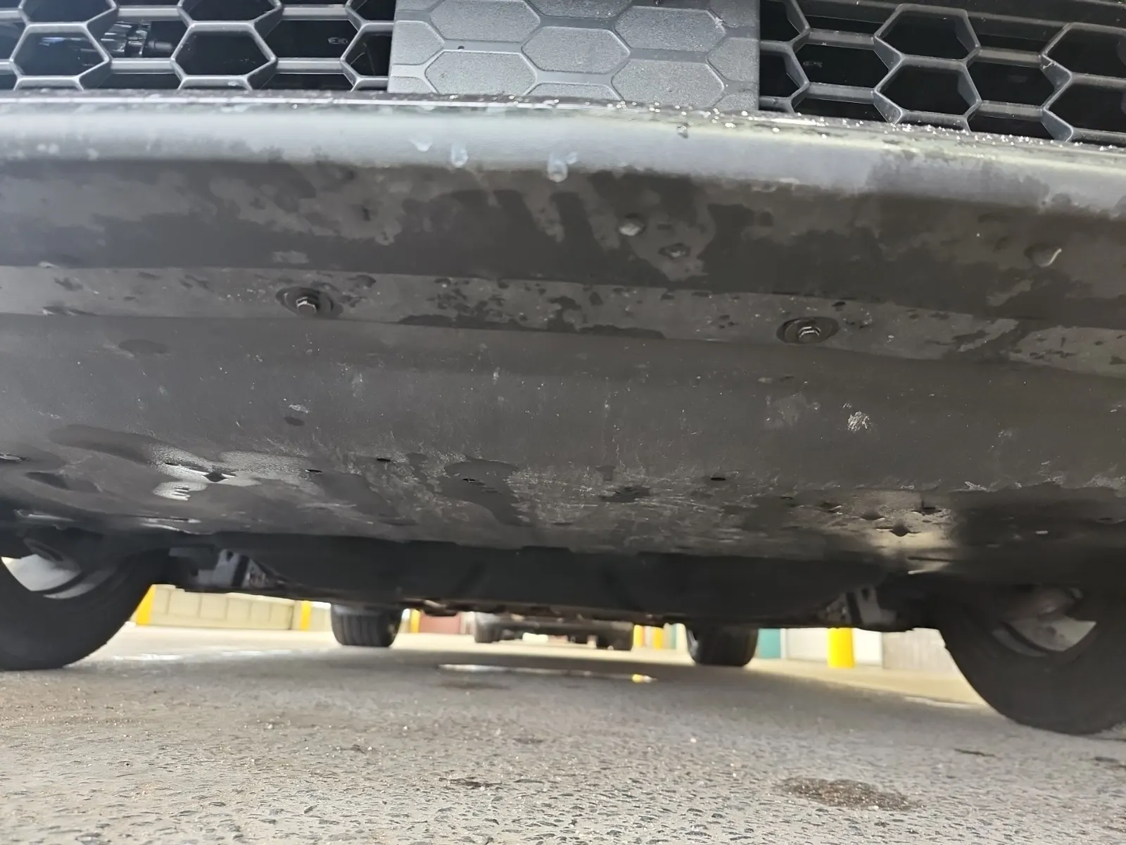 Undercarriage - Front Photo