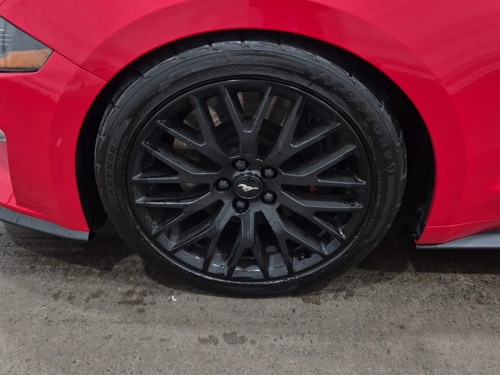 Front driver wheel/tire photo