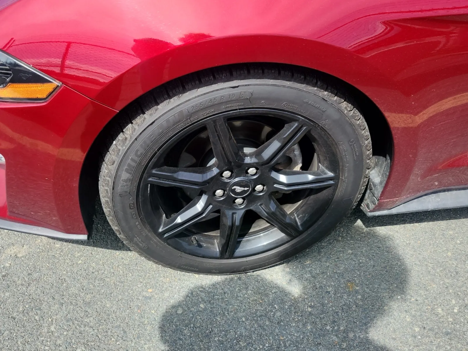 Front driver wheel/tire photo