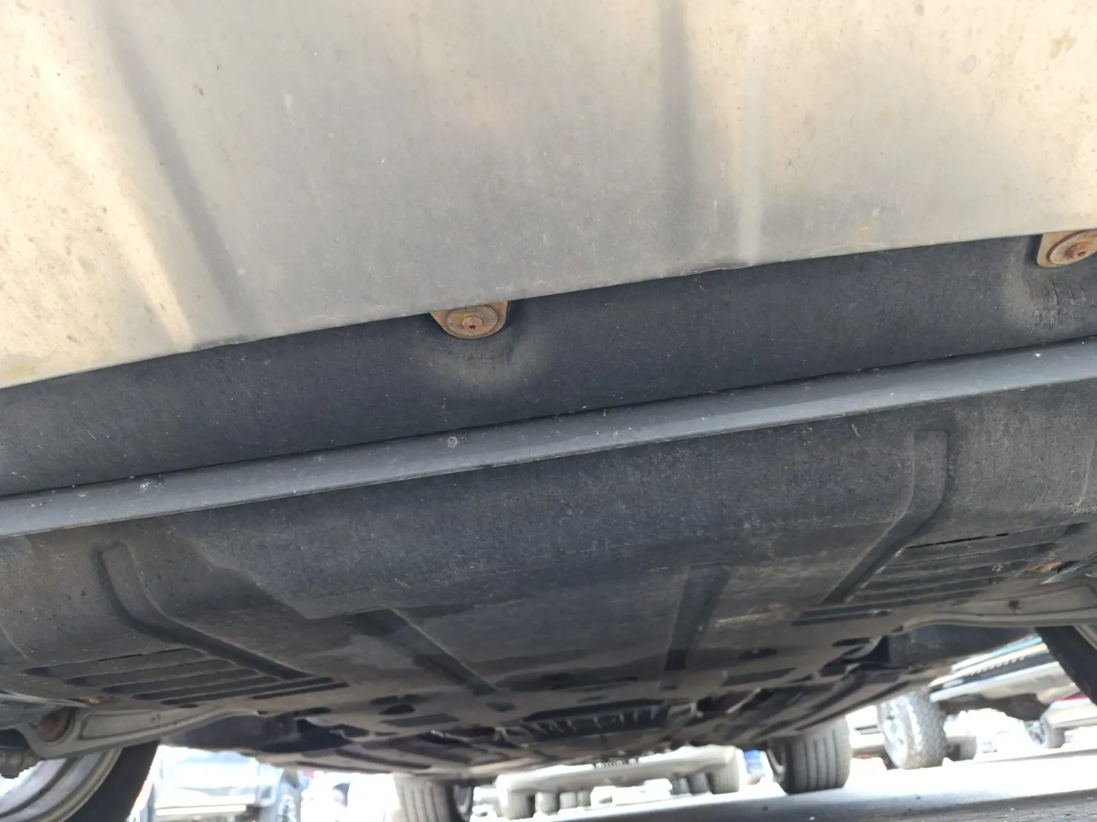 Undercarriage - Front Photo