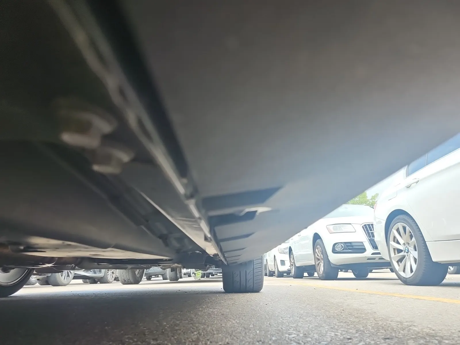 Undercarriage - Driver Photo