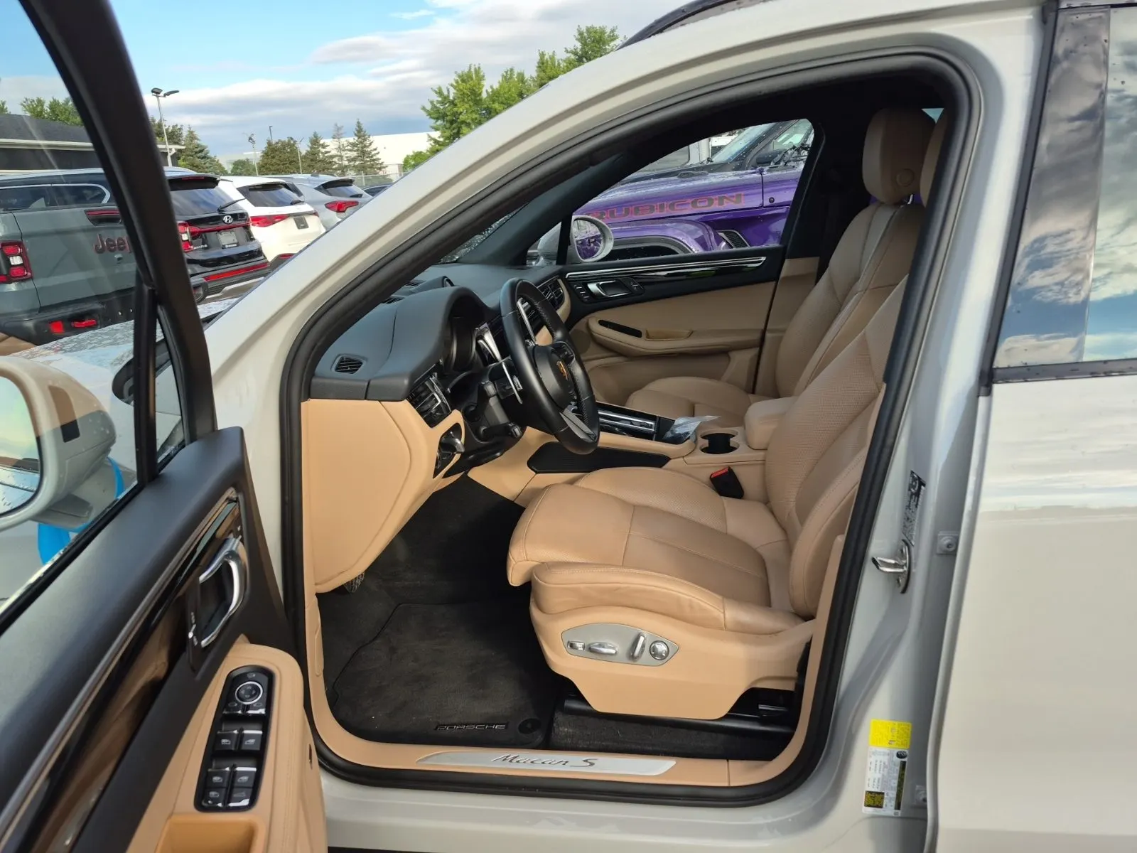 Front Interior Photo