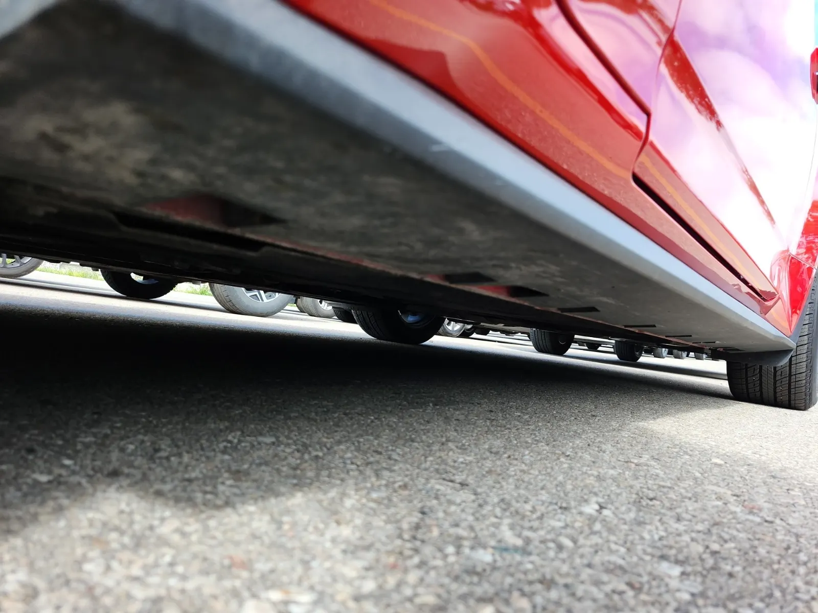 Undercarriage - Driver Photo