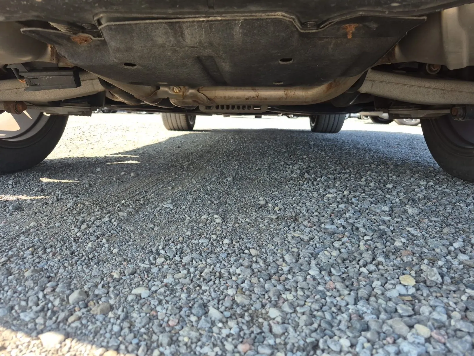 Undercarriage - Rear Photo