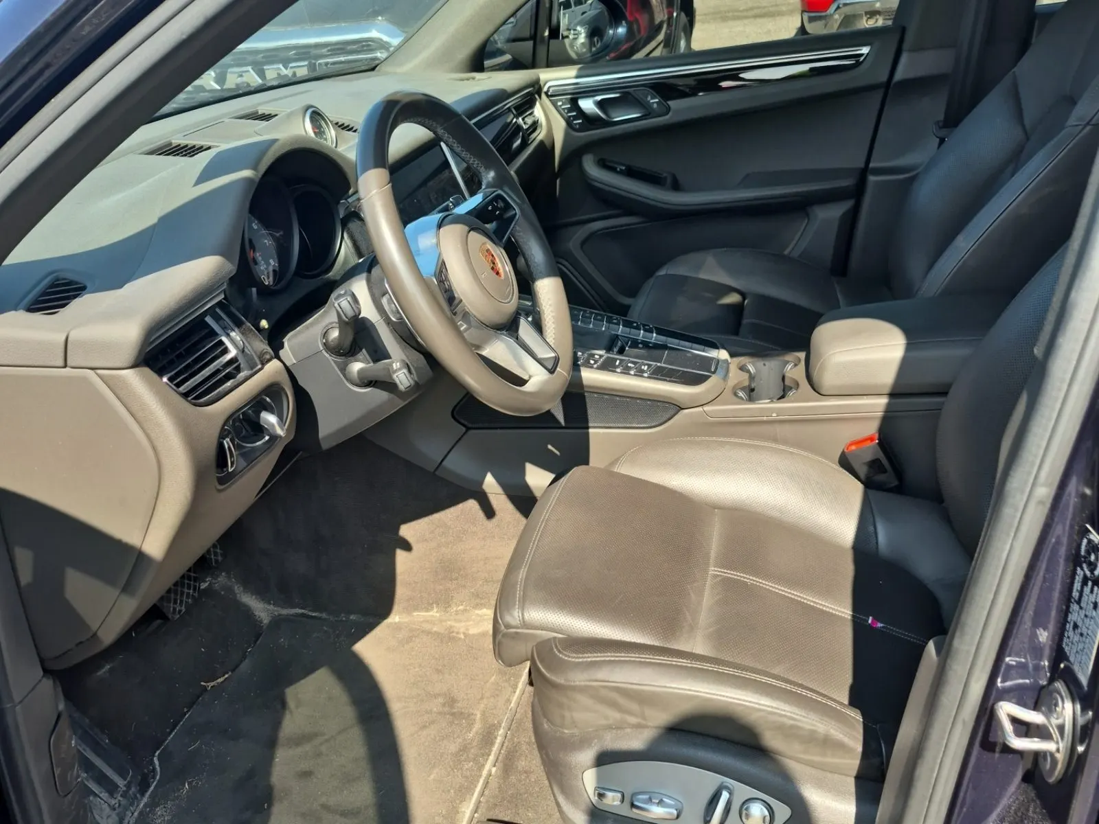 Front Interior Photo