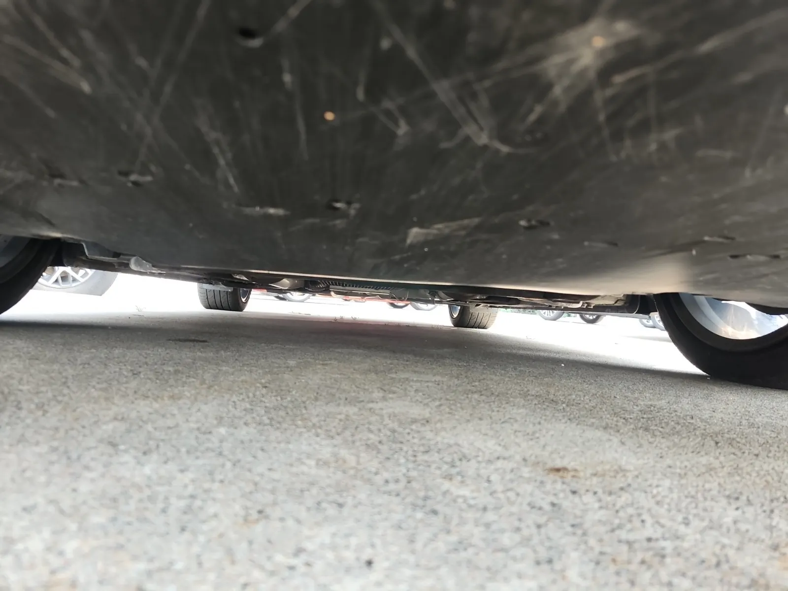 Undercarriage - Front Photo