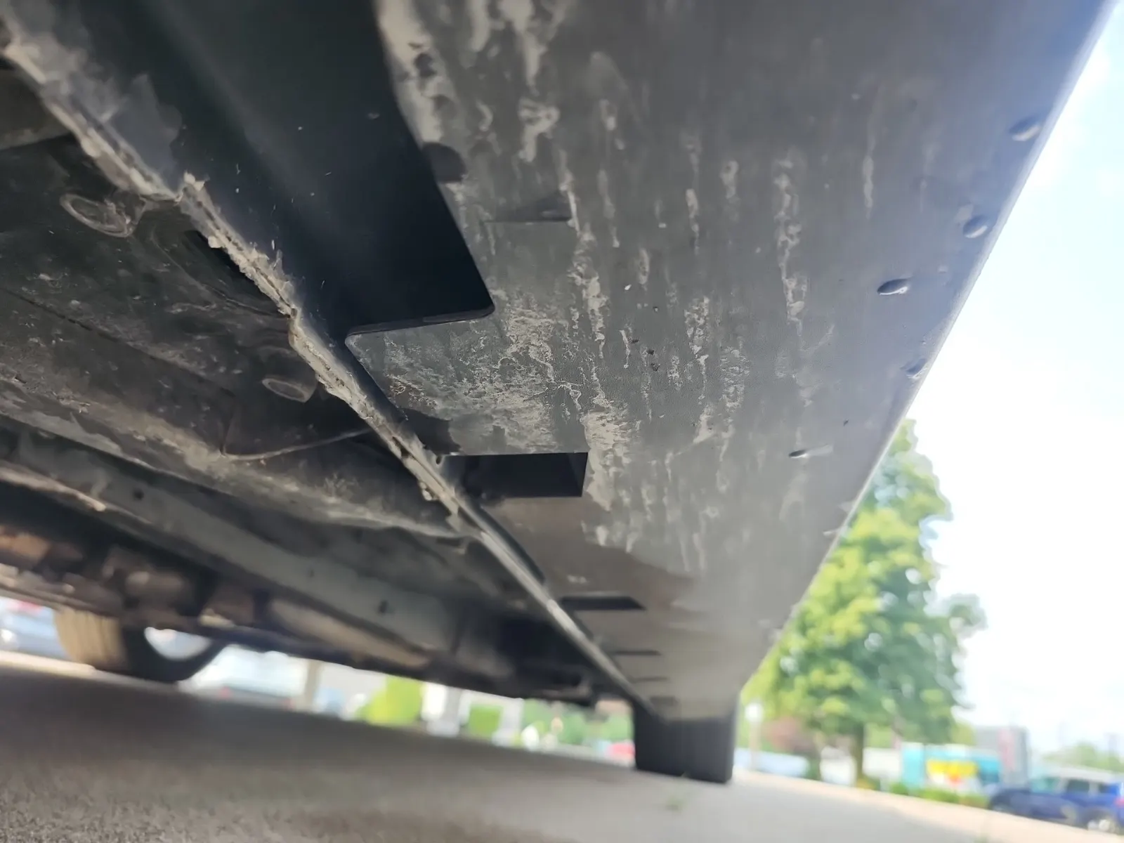 Undercarriage - Passenger Photo