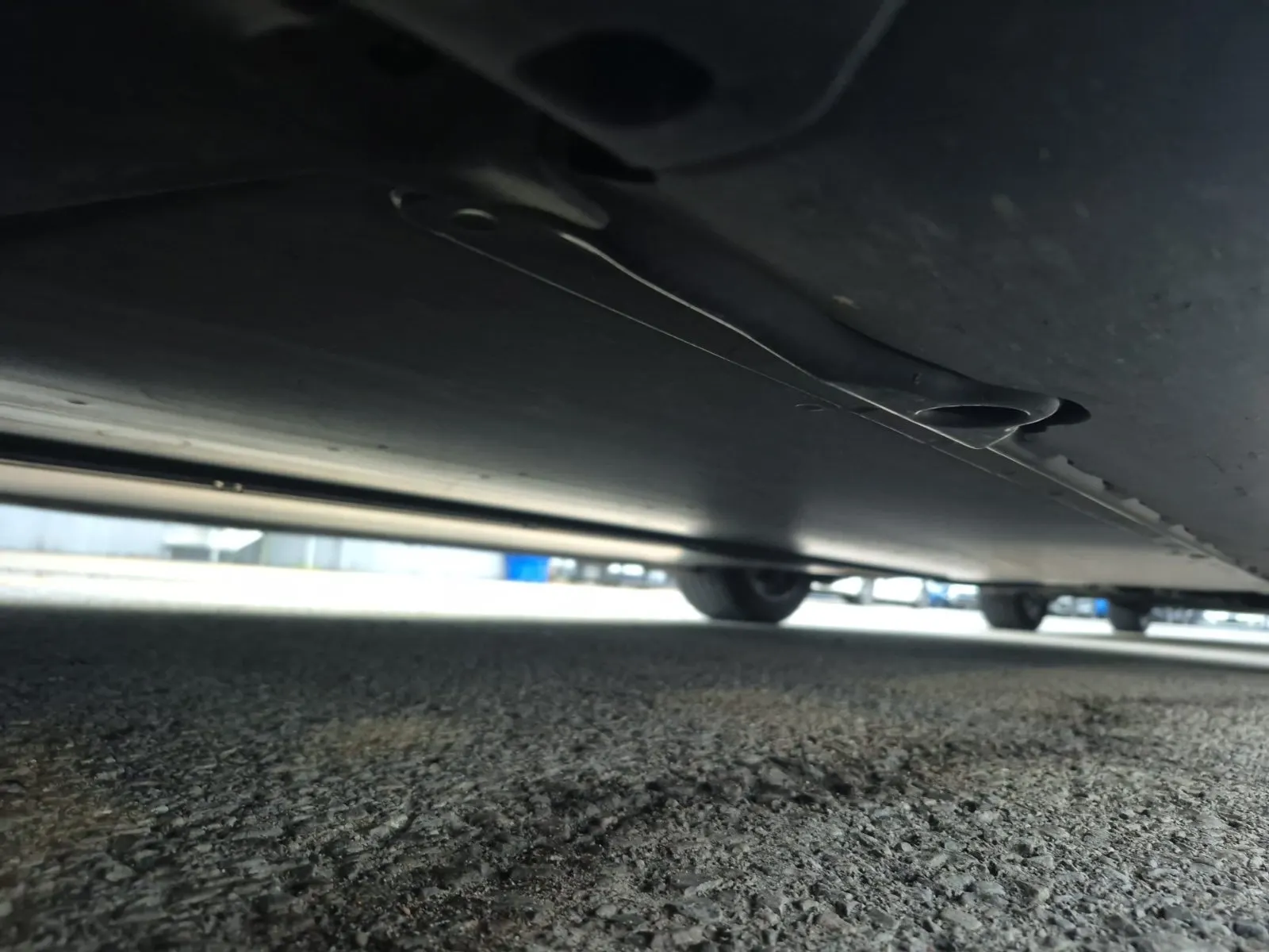 Undercarriage - Driver Photo