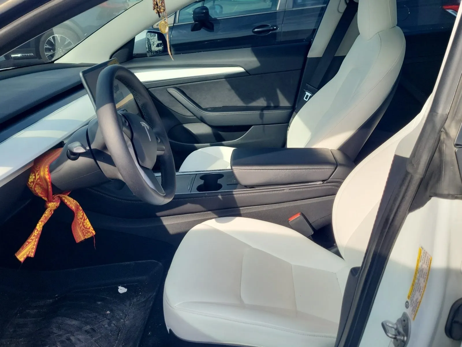 Front Interior Photo